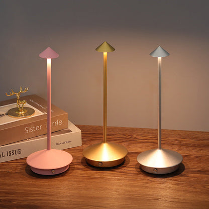 Toccavi | Kabellose LED Tischlampe aus Metall mit Touch-Dimmer und USB