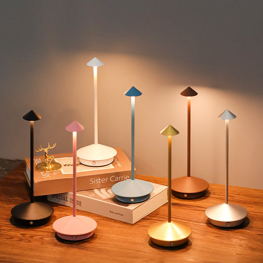 Toccavi | Kabellose LED Tischlampe aus Metall mit Touch-Dimmer und USB