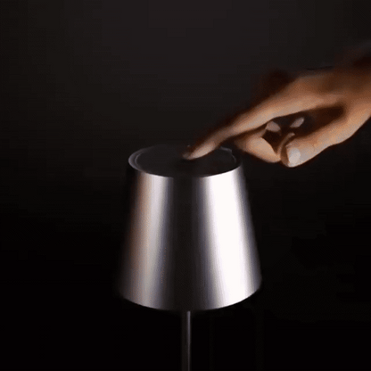 Tavrina | Kabellose LED Tischlampe aus Aluminium, dimmbar mit Akku