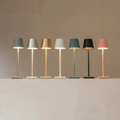 Tavrina | Kabellose LED Tischlampe aus Aluminium, dimmbar mit Akku