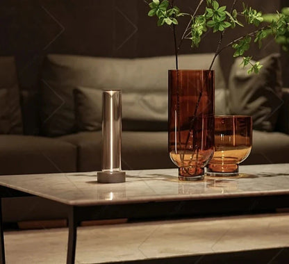 SleekTouch | Lampada da tavolo dimmerabile con touch | Design minimalista in alluminio con 3 livelli di luminosità