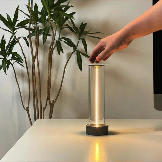 SleekTouch | Dimmbare Touch-Tischleuchte | Minimalistisches Aluminium-Design mit 3 Helligkeitsstufen