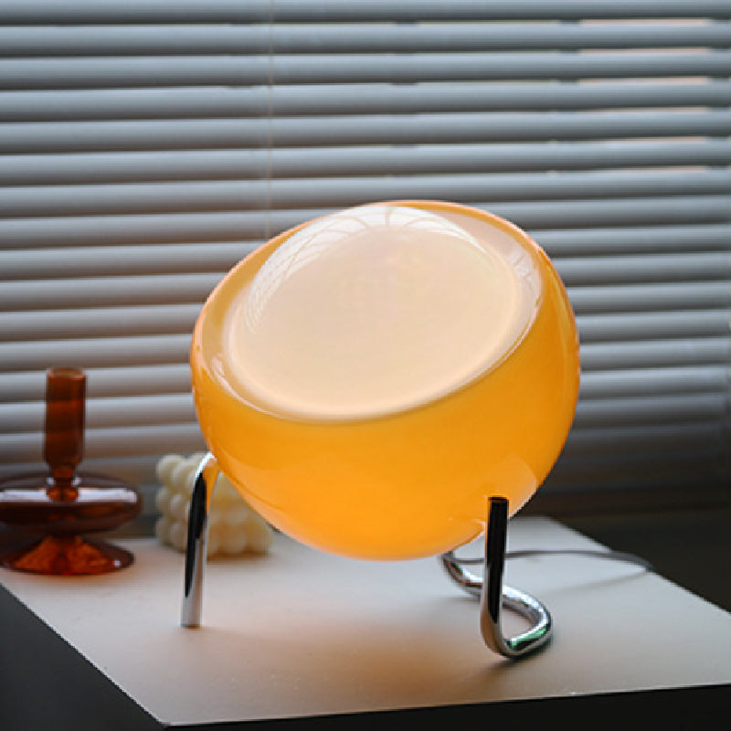 Bauvara Light | Lampada da tavolo LED in stile Bauhaus con paralume in vetro