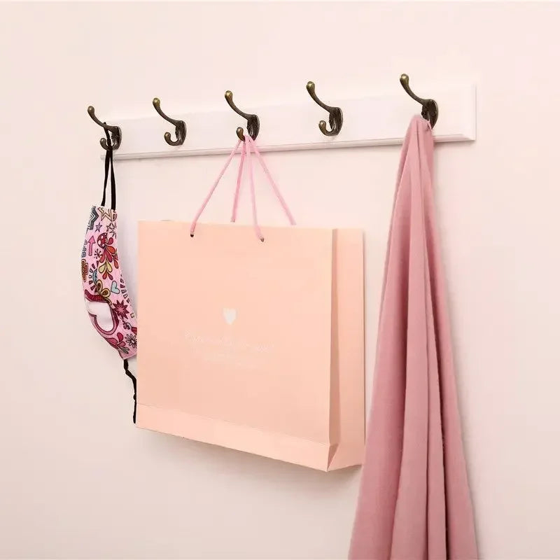 Porte-manteau mural en bois massif avec crochets pour vestes & chapeaux