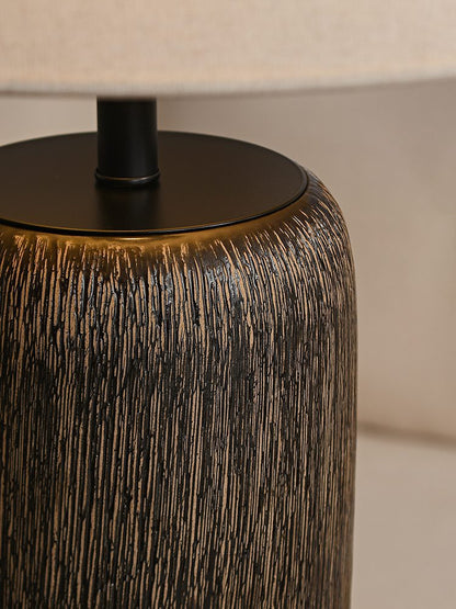 Norvyn Root | Lampada da terra scandinava in legno invecchiato con paralume in tessuto