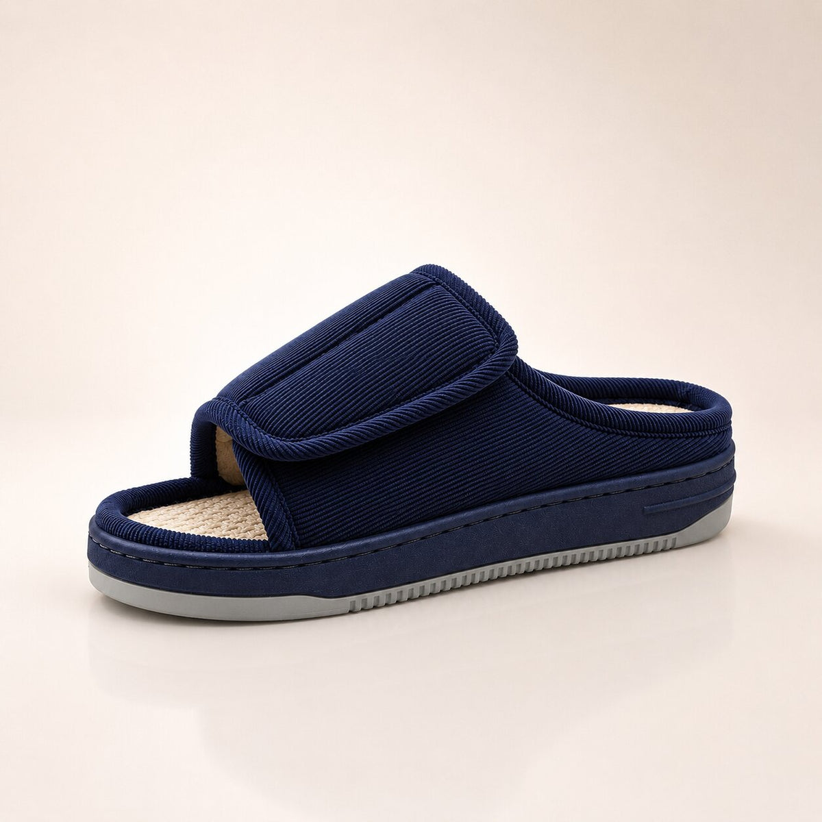 Cordino | Pantofole extra larghe in velluto a coste con chiusura in velcro e soletta imbottita