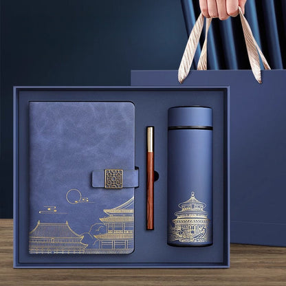 Palasto | Cadeaux de Noël pour collègues : carnet et stylo ou bouteille isotherme