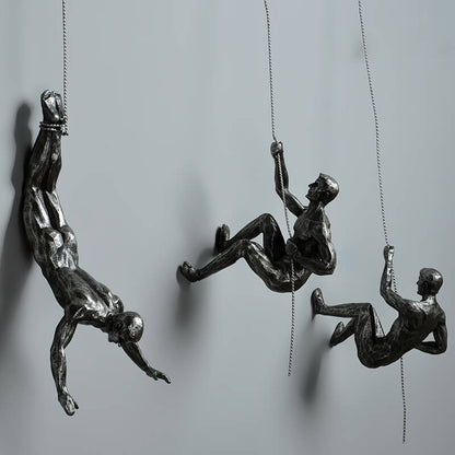 ArtiClimb Wandfigur | Kletternde Skulptur aus Kunstharz