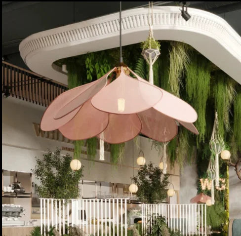 Ela | Lampada a sospensione Japandi a forma di petalo di fiore