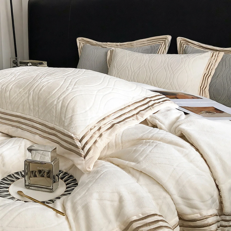 Strivana | Set di biancheria da letto invernale da 4 pezzi in cotone a righe