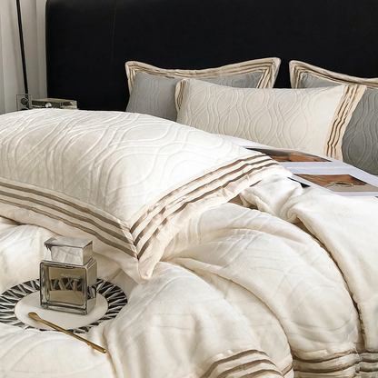 Strivana | Set di biancheria da letto invernale da 4 pezzi in cotone a righe