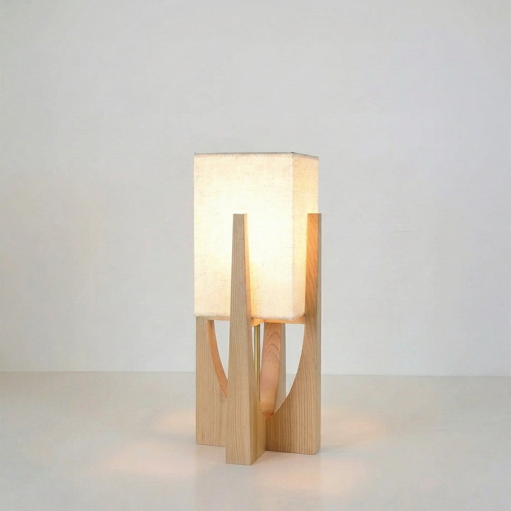 Tenvori | Stehlampe mit Stoffschirm und Holzfuß im Wabi-Sabi-Stil, E27