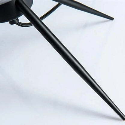 Stella Tripod Tischlampe mit Glasschirm – Modernes Design und warmes Licht