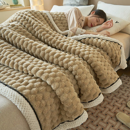 Valasia Nuvola | ultra-soft microfiber cuddle blanket
