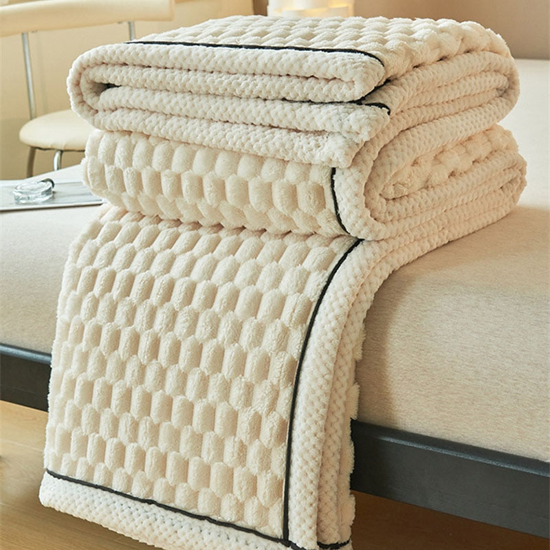Valasia Nuvola | ultra-soft microfiber cuddle blanket