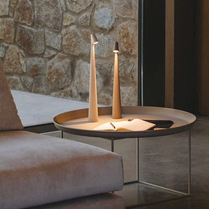 Kabellose LED Tischlampe | Nordisches Design | Warmes Licht | Metall & Glas