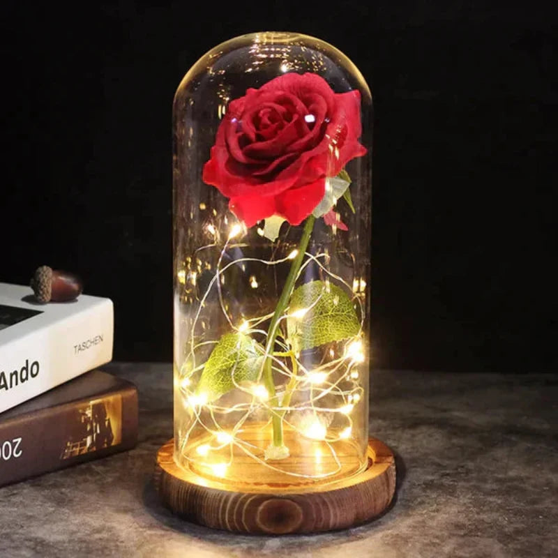 Rosalune | Ewige Rose im Glasdom mit warmweißem LED-Licht und Holzsockel