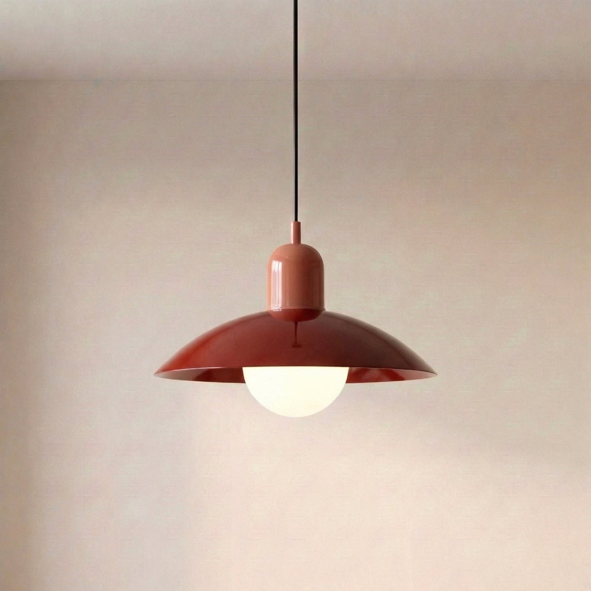 Dolcina | Pendelleuchte aus Eisen mit zweifarbigem Schirm, Ø 32 cm, 150 cm Kabel