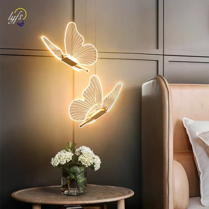 Elira Fléur | lampada a sospensione con delicato design a farfalla
