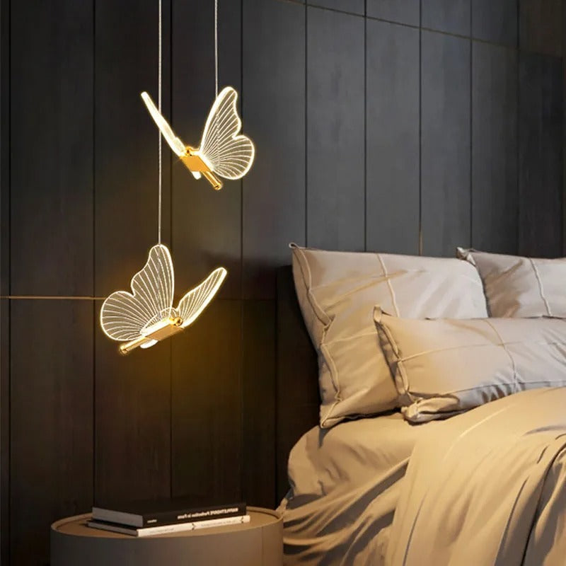 Elira Fléur | lampada a sospensione con delicato design a farfalla