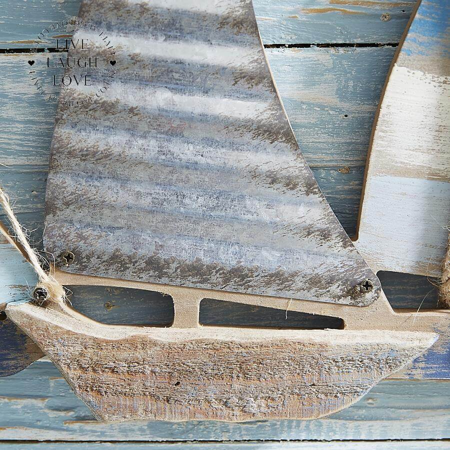 Maristo | Maritime Wanddeko Segelboote aus Holz und Metall, 64 cm