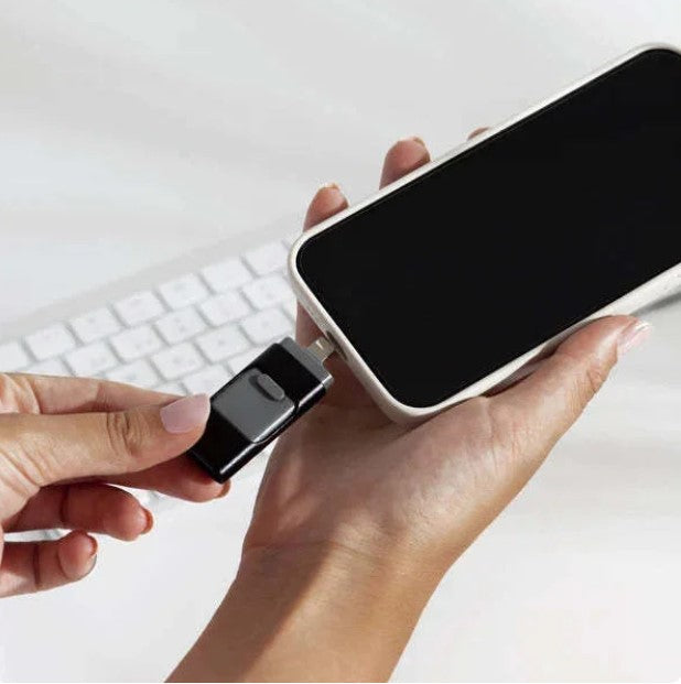 SnapSync | Chiavetta USB 4-in-1 con USB-C, USB-A e Lightning, fino a 128 GB