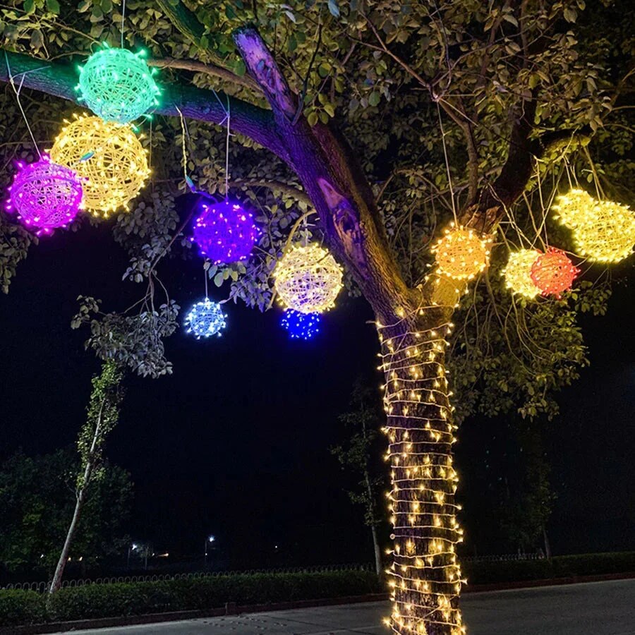 Rattiva | Rattan Lichterkette für außen, wetterfest und verbindbar mit Netzstecker