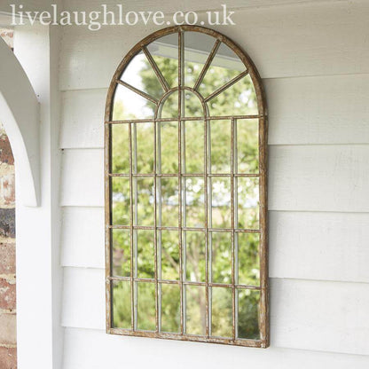 Belika | Wandspiegel Bogen aus Metall im Fenster-Look, 60 x 36 cm