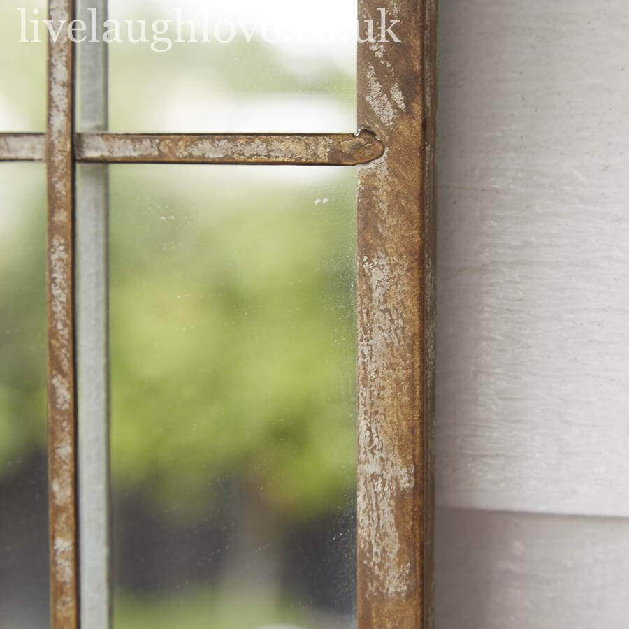 Belika | Wandspiegel Bogen aus Metall im Fenster-Look, 60 x 36 cm