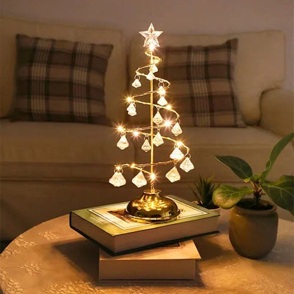 Charmanter LED-Weihnachtsbaum – Festliche Dekoration mit warmem Licht