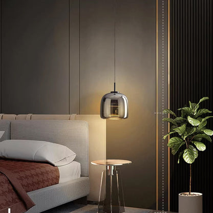 Svarna | Suspension scandinave en verre teinté