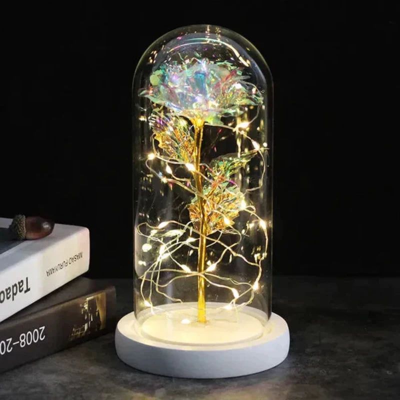 Rosalune | Ewige Rose im Glasdom mit warmweißem LED-Licht und Holzsockel