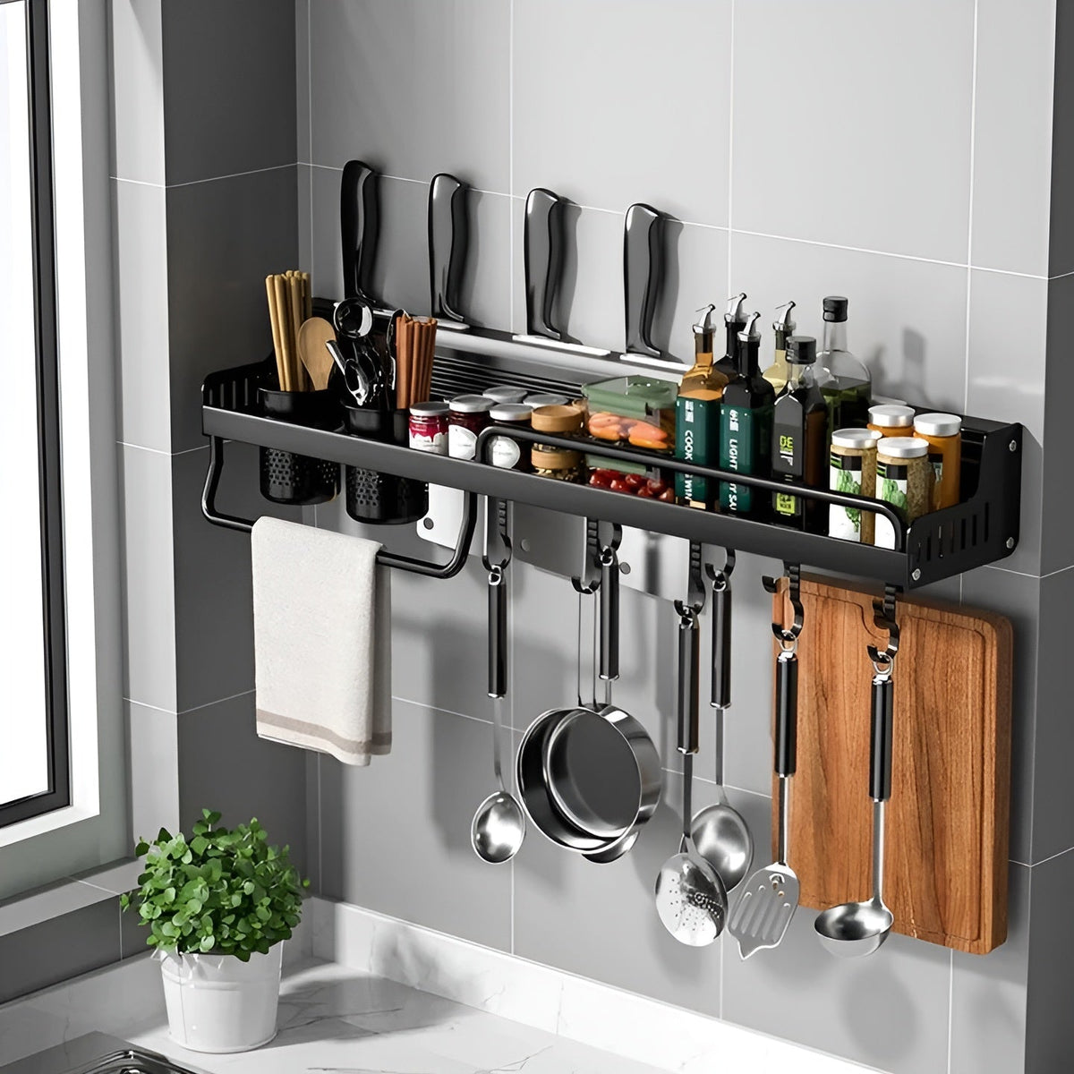 Kuvaro | Estante de pared para cocina de acero inoxidable con ganchos y soporte para cuchillos