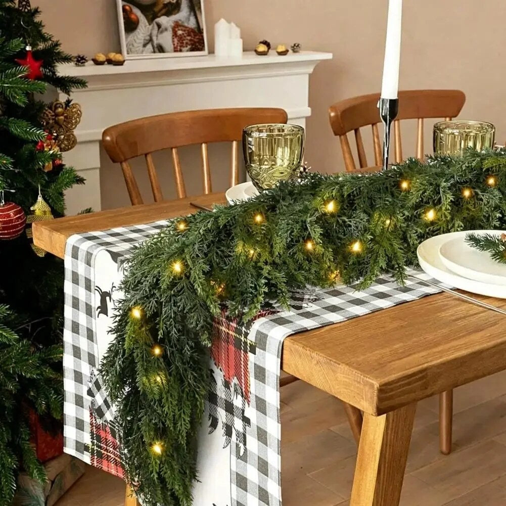 Tannova | Fir Garland with LED String Lights, 2.7 m, Made of PVC for Indoor Use