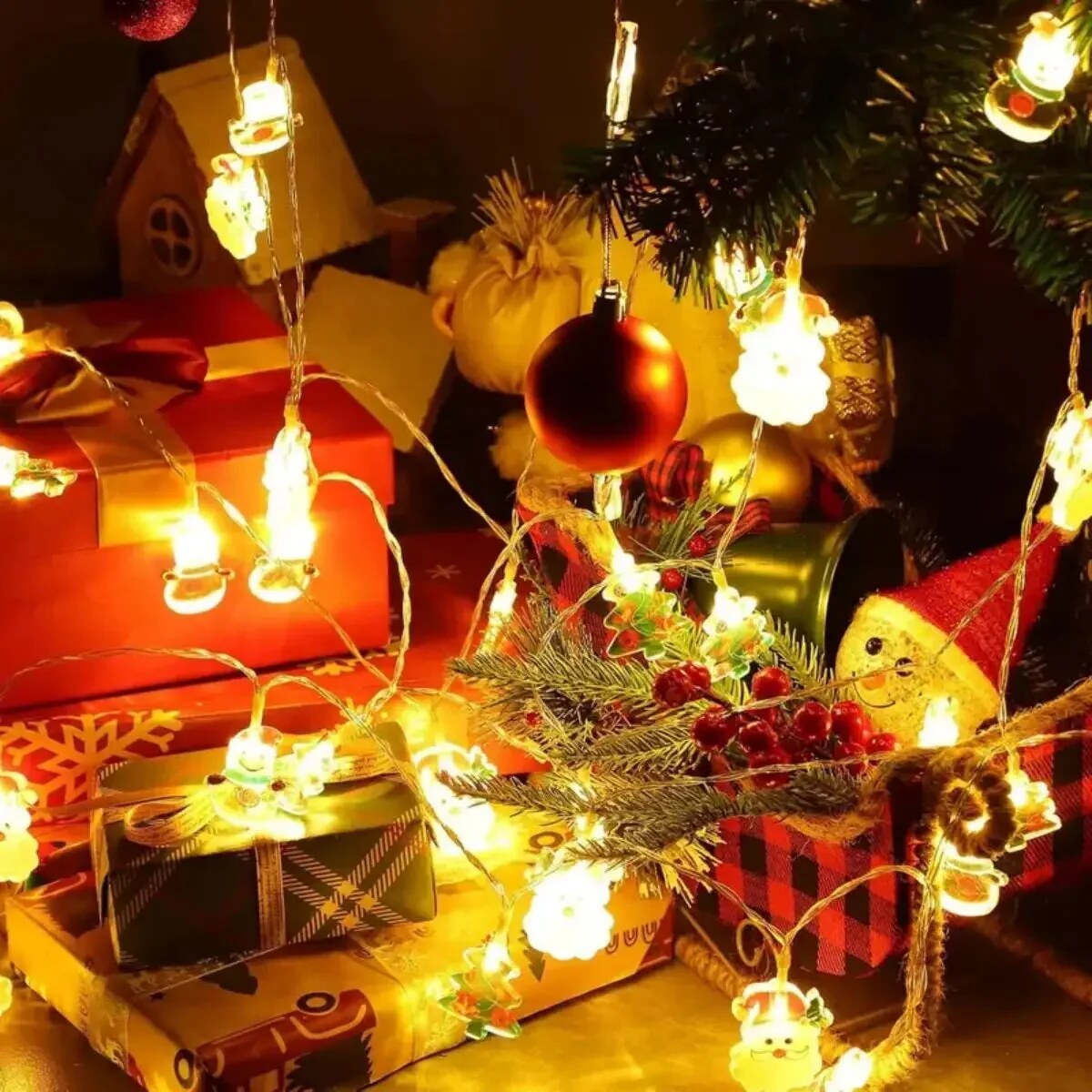 Glimova | Weihnachtslichterkette mit Motiven, batteriebetrieben, 1,5 oder 3 m
